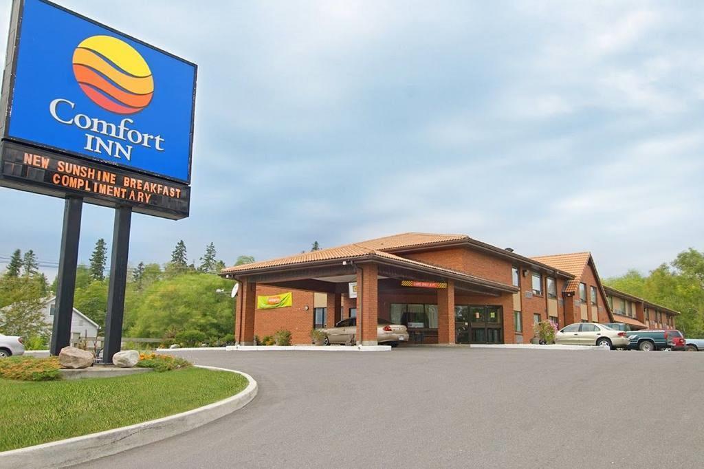Comfort Inn Kenora Bagian luar foto